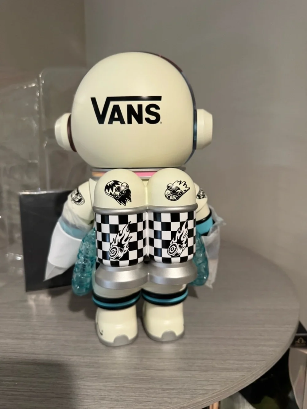 Vans Mega Space Molly 400% Collectible Figure